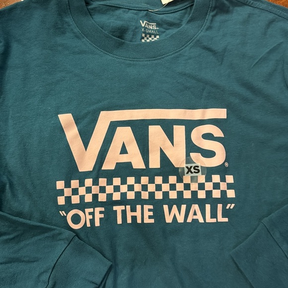 NWT Vans cropped women’s XS long sleeve shirt - Picture 2 of 4